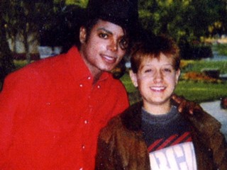 es_ryanwhite_703_320x240